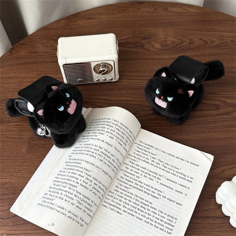 New Unique Cute Cat Doll Earphone Sleeves